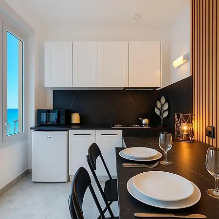 On Sea Front Apartment